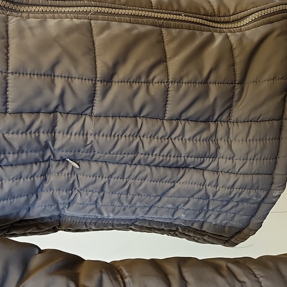 ZLC Collections Dark Gray Puffer Jacket, Size Medium - Picture 5 of 9